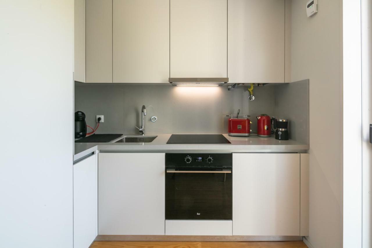 Porto Insight Apartment Cedofeita- Balcony & Parking Bagian luar foto
